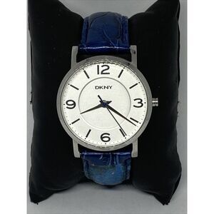 DKNY NY8069 Women's Blue Leather Analog Dial Quartz Genuine Wrist Watch WO437